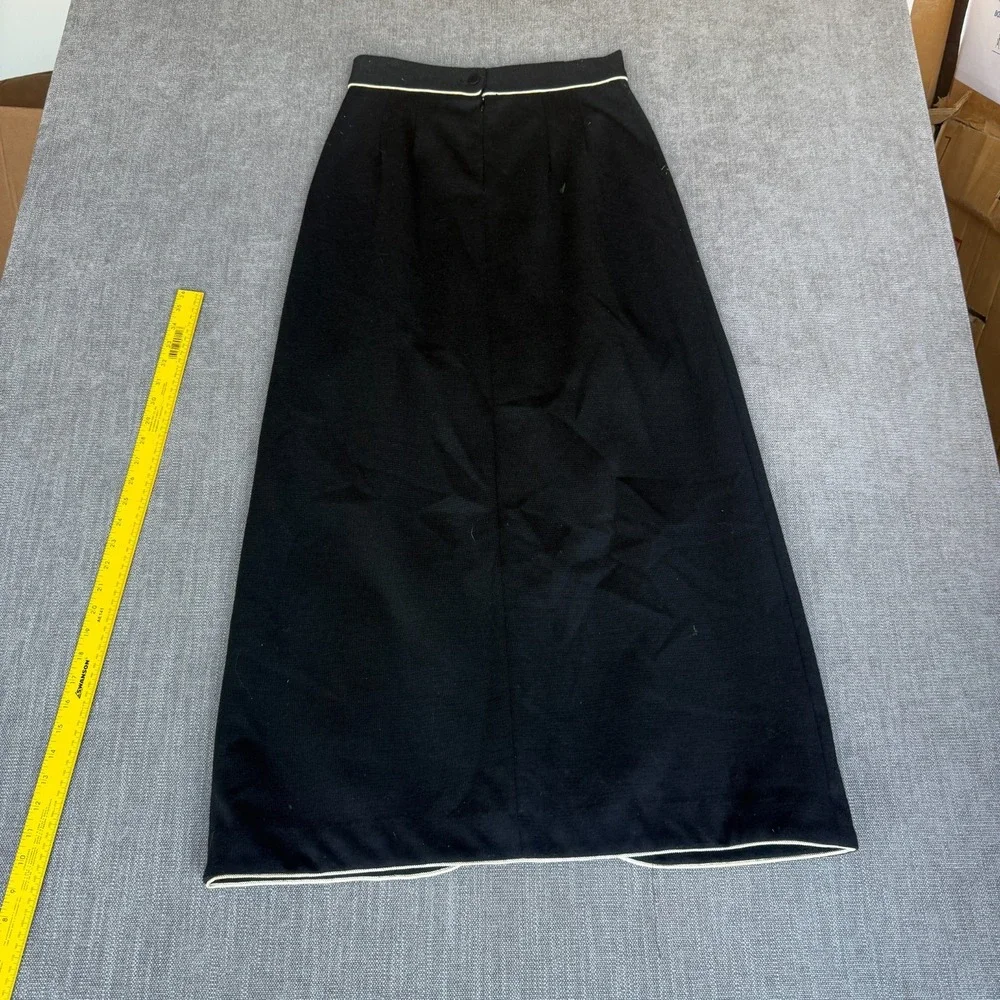Vintage Robbie Bee Pencil Skirt Womens Black White Trim Floral Vase Embroidery